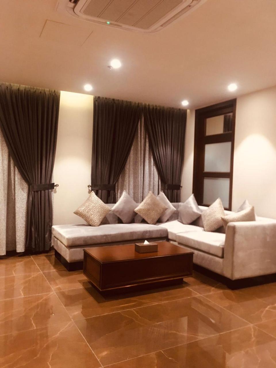 Jacaranda Heights Hotell Islamabad Eksteriør bilde