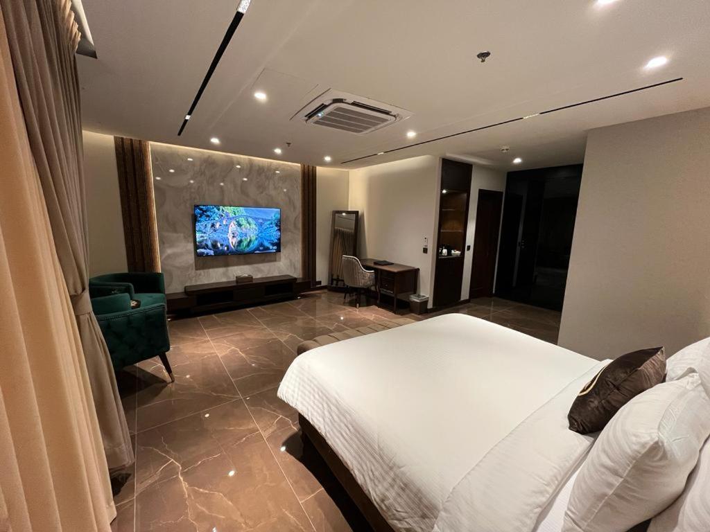 Jacaranda Heights Hotell Islamabad Eksteriør bilde